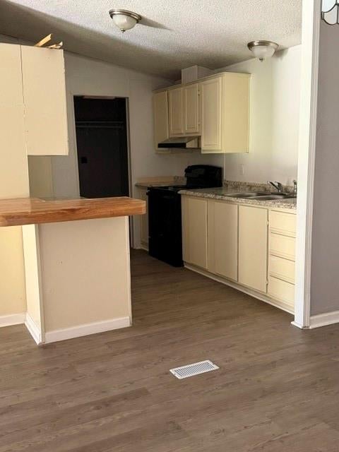 4915 Apache Lane