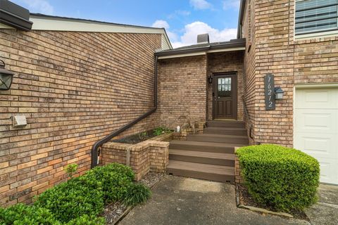 Photo of 16212 Seahorse Drive, Houston, TX 77062 (MLS # 58058936)