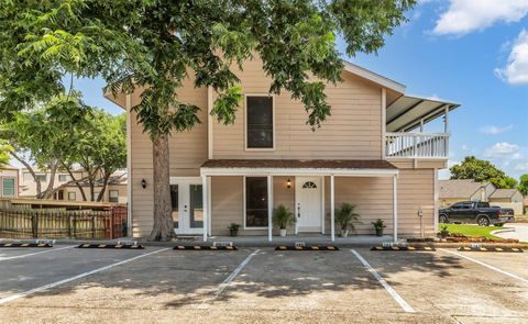 132 April Point Drive N Conroe TX 77356