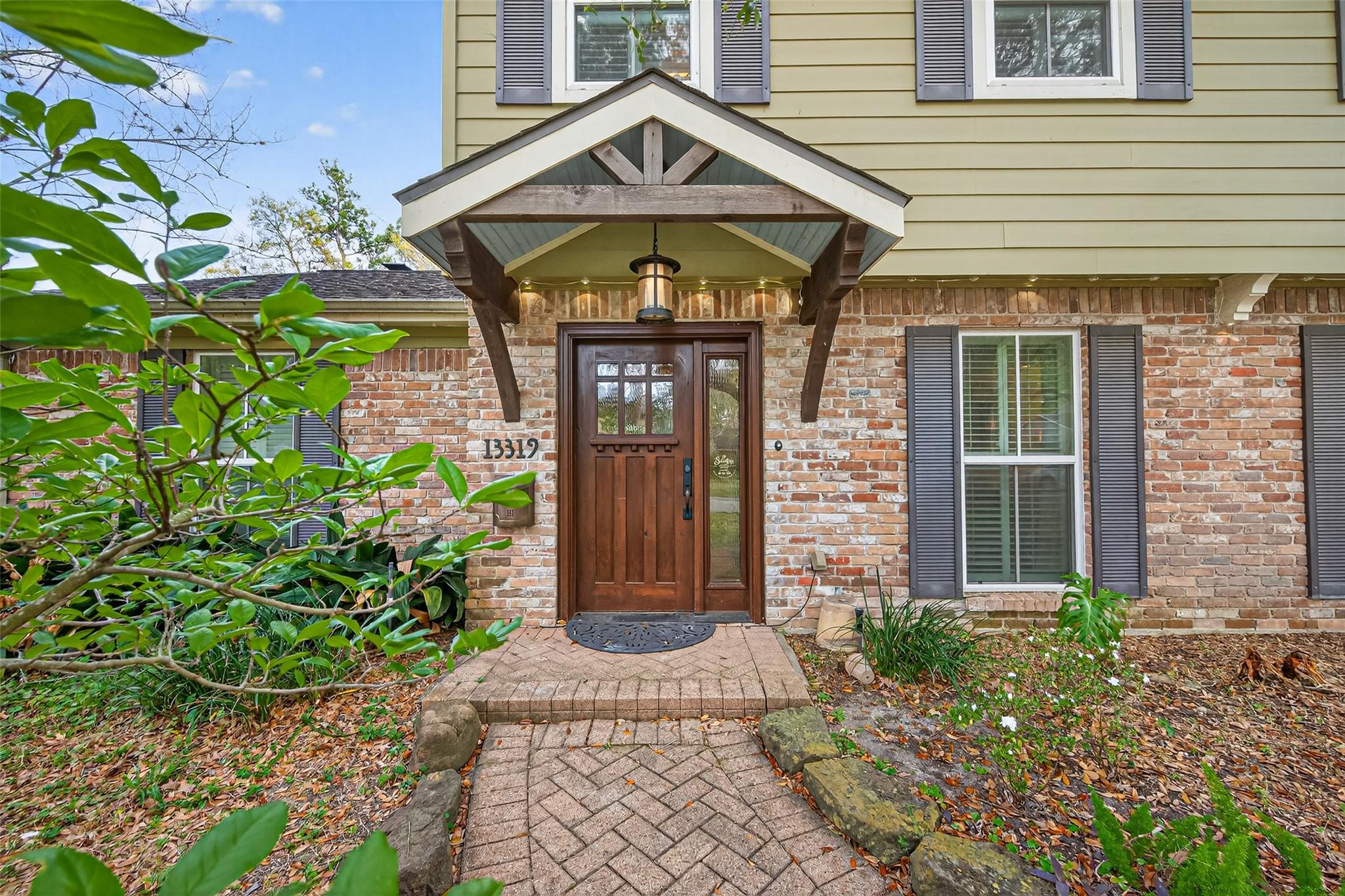 13319 Pinerock Lane