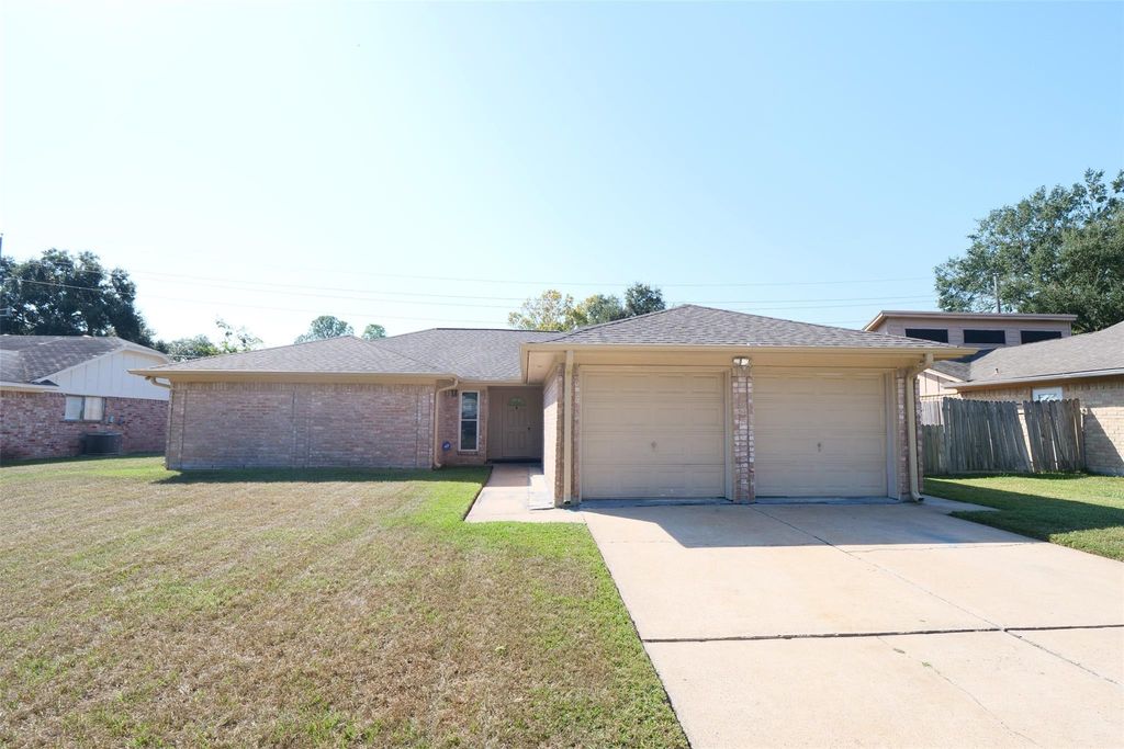 Photo of 22311 Fincastle Drive, Katy, TX 77450 (MLS # 87512418)