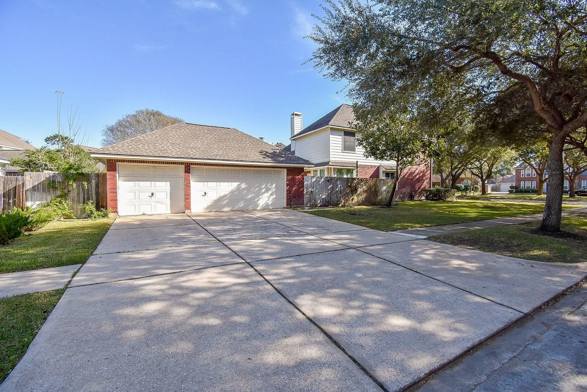 2810 Grassy Knoll Court