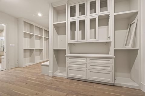 Tiny photo for 4046 Drummond Street, Houston, TX 77025 (MLS # 77880658)