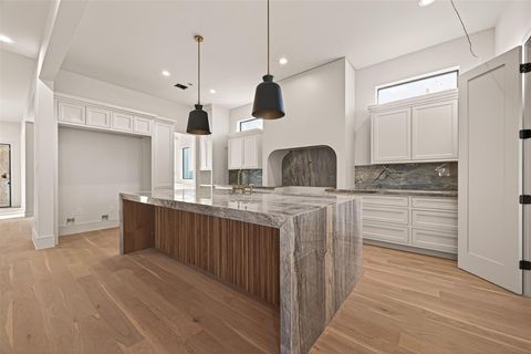 Tiny photo for 4046 Drummond Street, Houston, TX 77025 (MLS # 77880658)