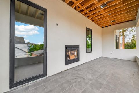 Tiny photo for 4046 Drummond Street, Houston, TX 77025 (MLS # 77880658)