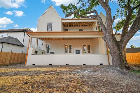 Tiny photo for 4046 Drummond Street, Houston, TX 77025 (MLS # 77880658)