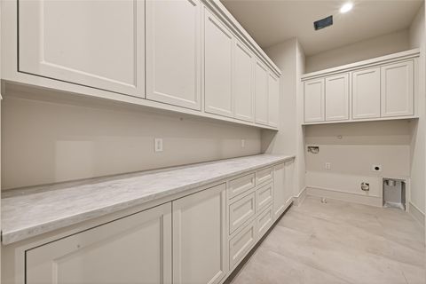 Tiny photo for 4046 Drummond Street, Houston, TX 77025 (MLS # 77880658)