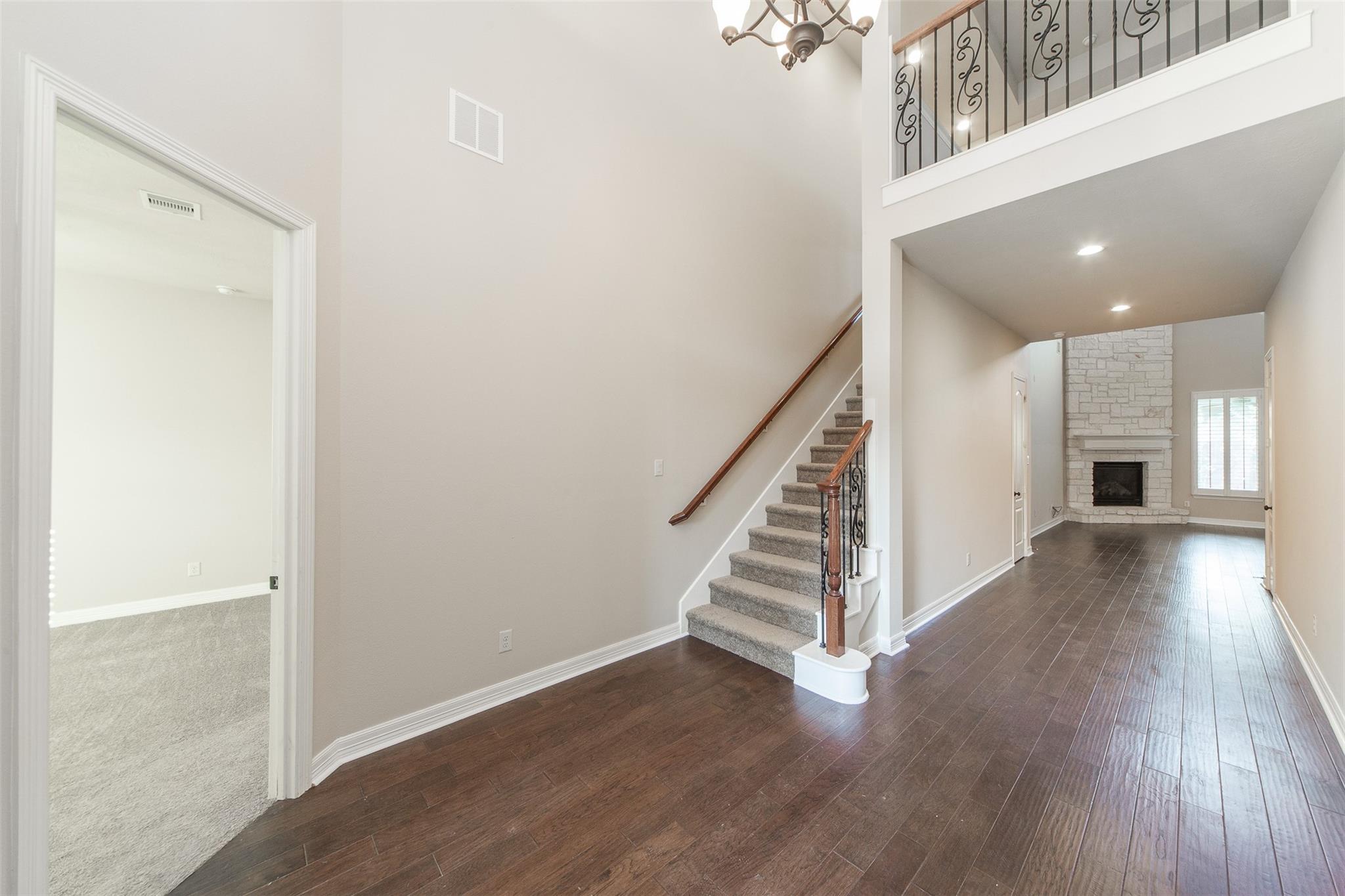 5115 Kenton Place Lane