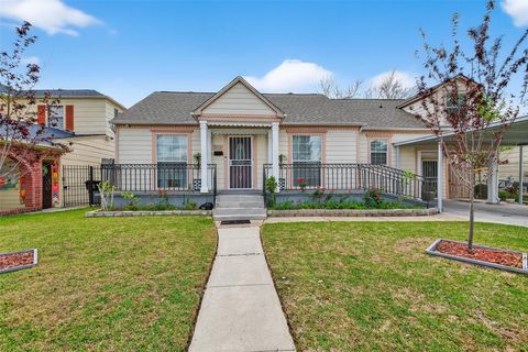 Photo of 7404 Erath Street, Houston, TX 77023 (MLS # 98861993)