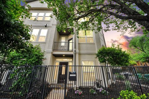 Townhouse For Sale - 1402 Wentworth Street<br/> Houston, TX 77004