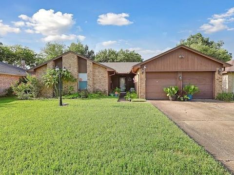 Photo of 1406 River Rock Drive, Missouri City, TX 77489 (MLS # 47334346) Photo of 1406 River Rock Drive, Missouri City, TX 77489 (MLS # 47334346)