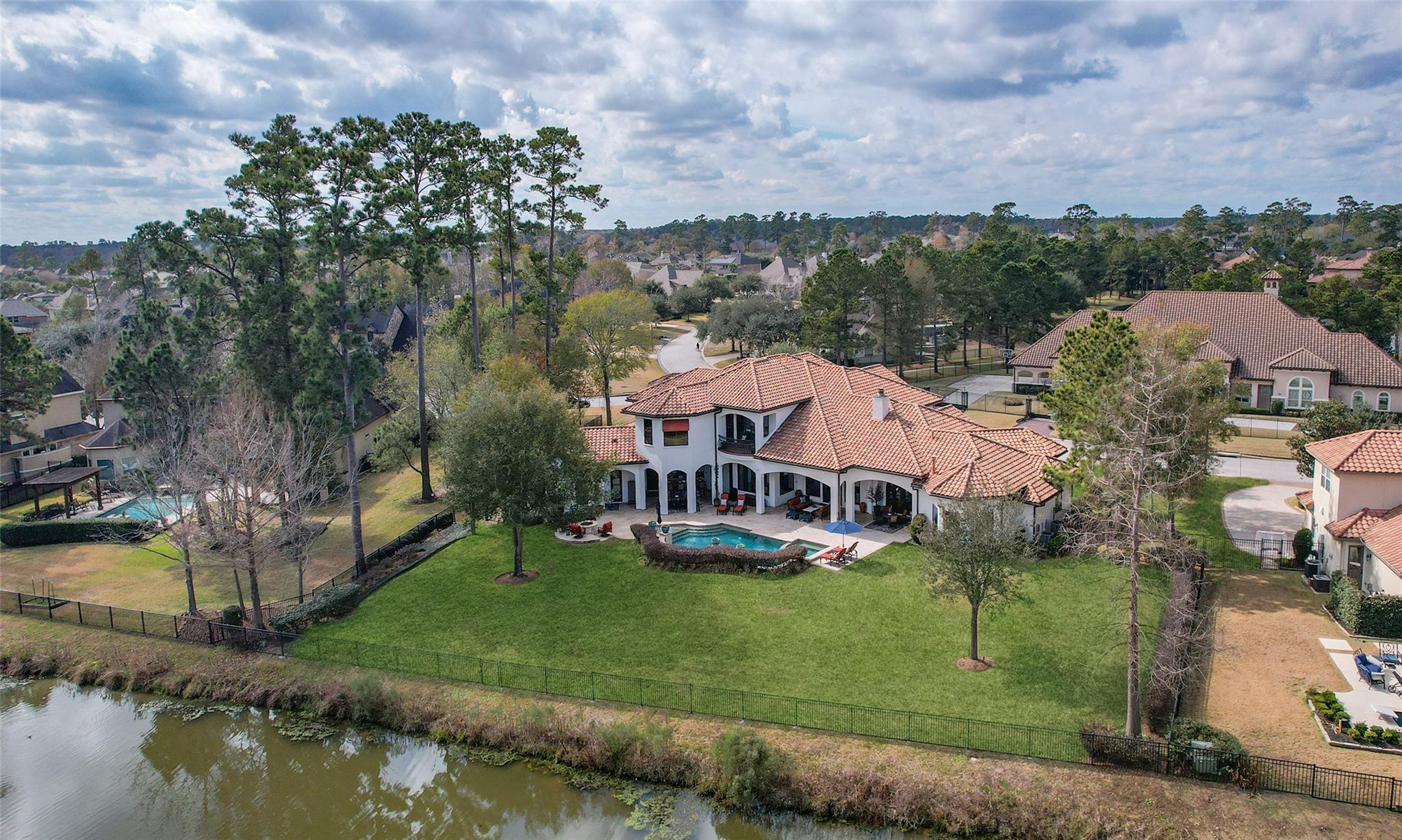 Humble, Texas, 77396, United States, 4 Bedrooms Bedrooms, ,5 BathroomsBathrooms,Residential,Active,2022322