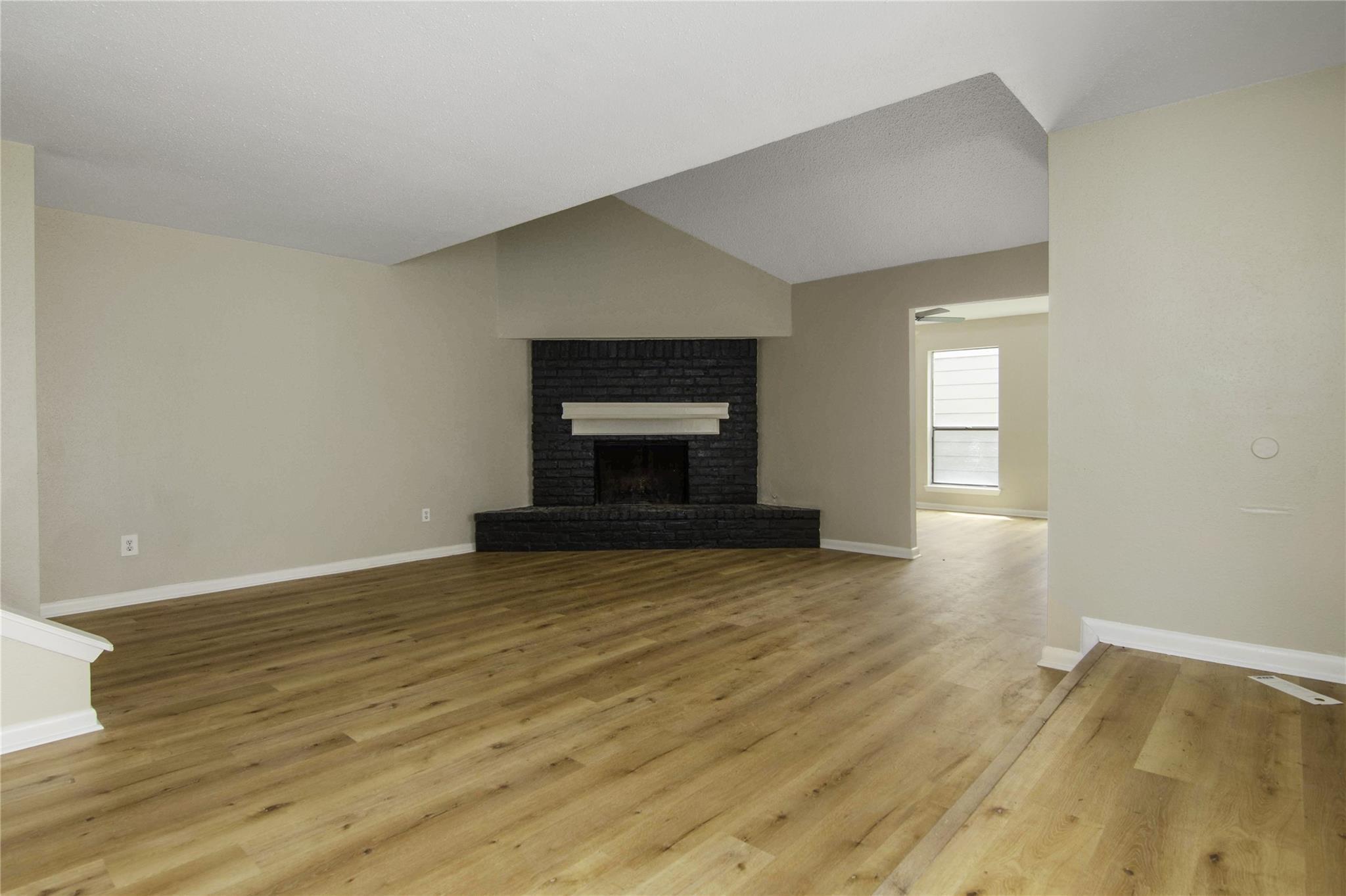 11920 Lakewood West Drive