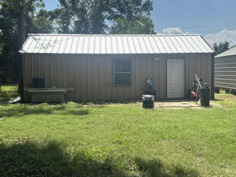 Photo of 146 Catamaran Circle, Blessing, TX 77419 (MLS # 98984691) Photo of 146 Catamaran Circle, Blessing, TX 77419 (MLS # 98984691)