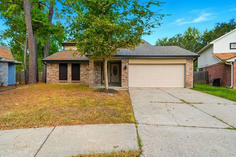 Photo of 7410 Wood Bluff Boulevard, Houston, TX 77040 (MLS # 51340913)