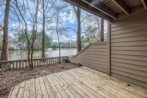 13 Lakeridge Drive The Woodlands TX 77381