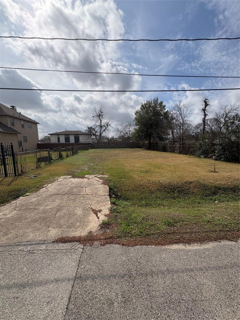 Photo of 3614 Christie Street, Houston, TX 77026 (MLS # 47367070)