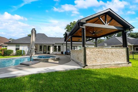 271 S Amherst Drive West Columbia TX 77486