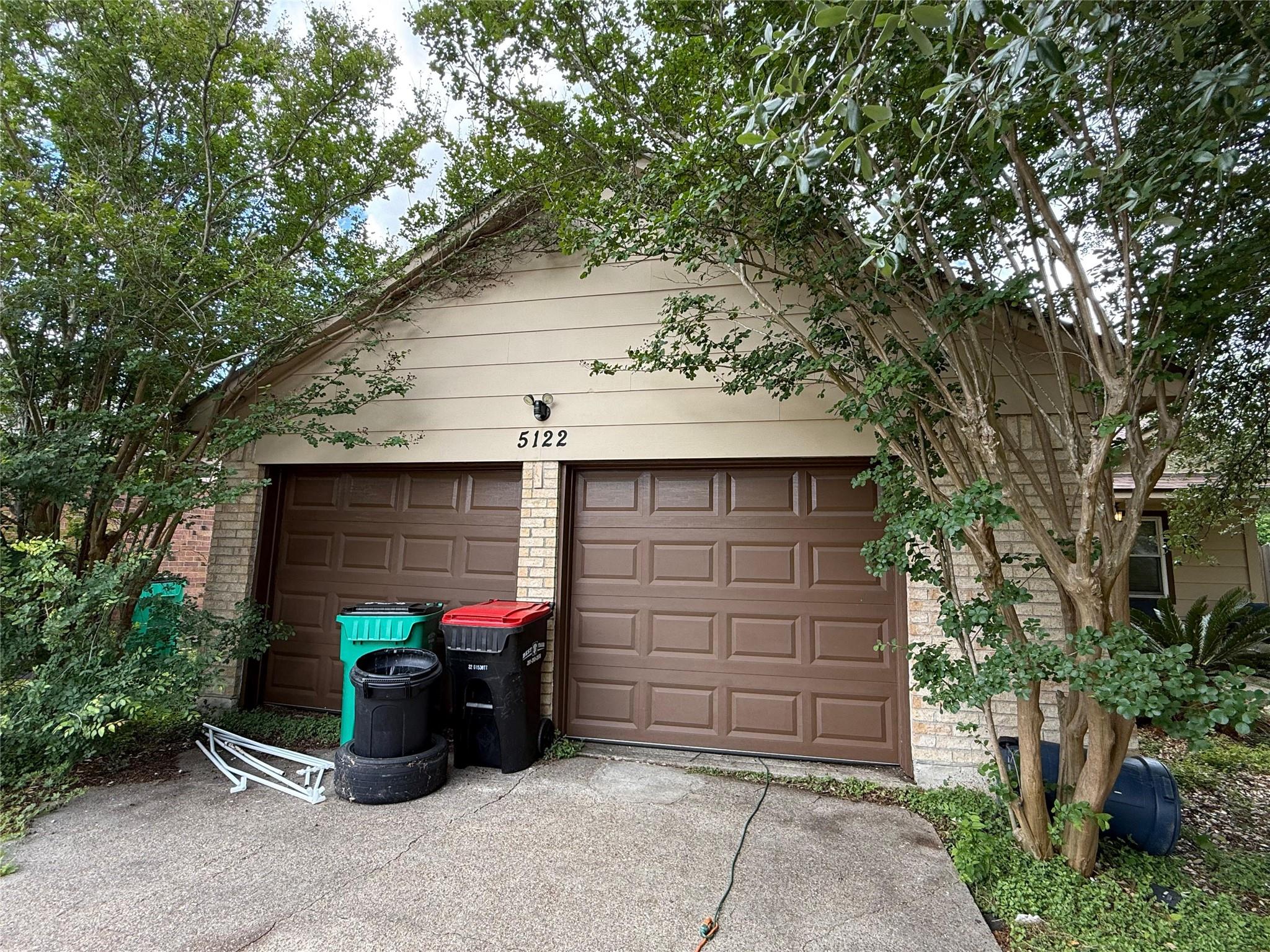 5122 Pepper Mill Street