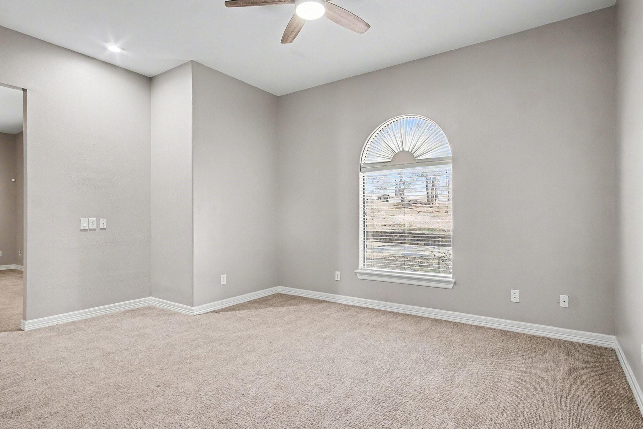Montgomery, Texas, 77316, United States, 4 Bedrooms Bedrooms, ,7 BathroomsBathrooms,Residential,Active,2041362
