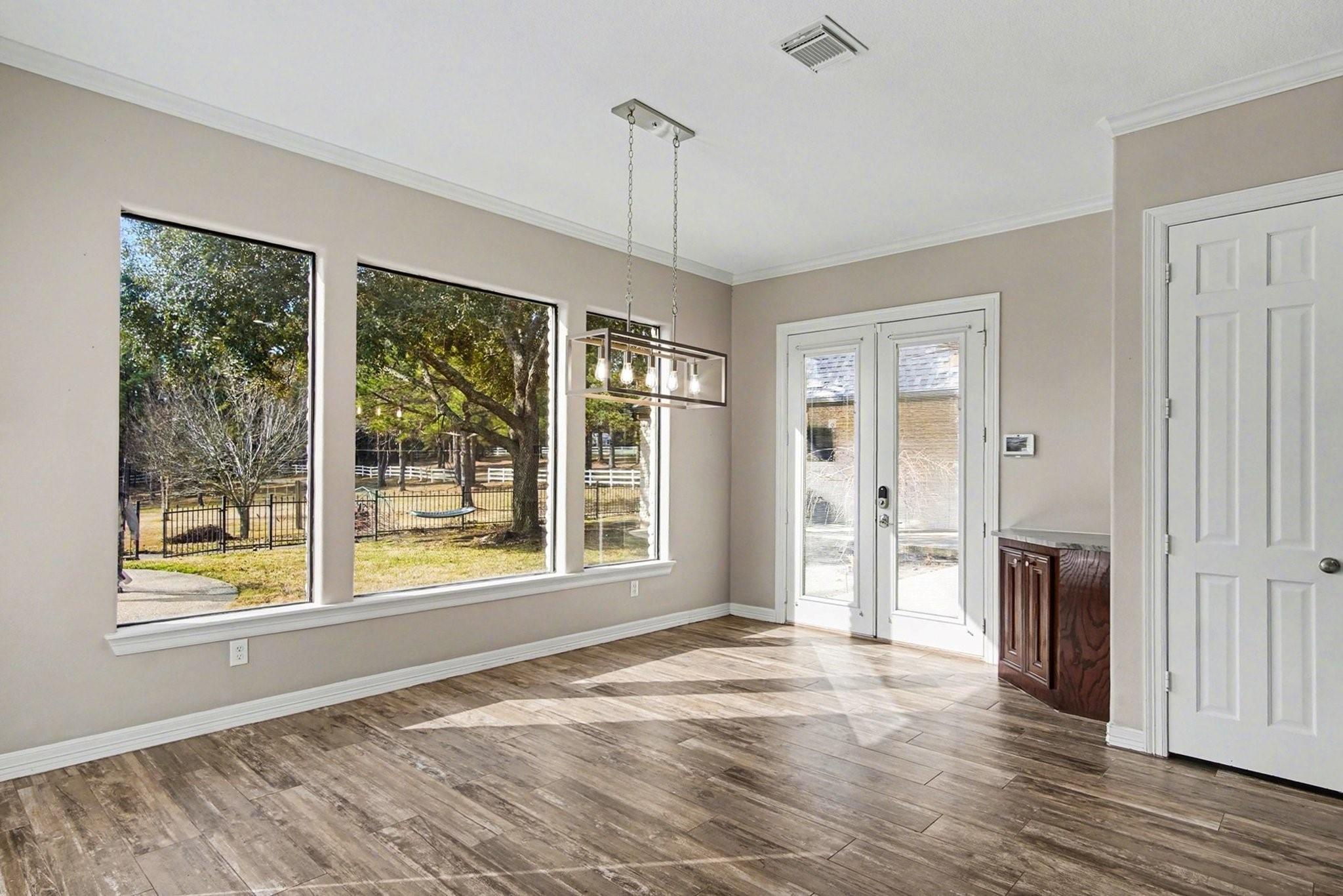 Montgomery, Texas, 77316, United States, 4 Bedrooms Bedrooms, ,7 BathroomsBathrooms,Residential,Active,2041362