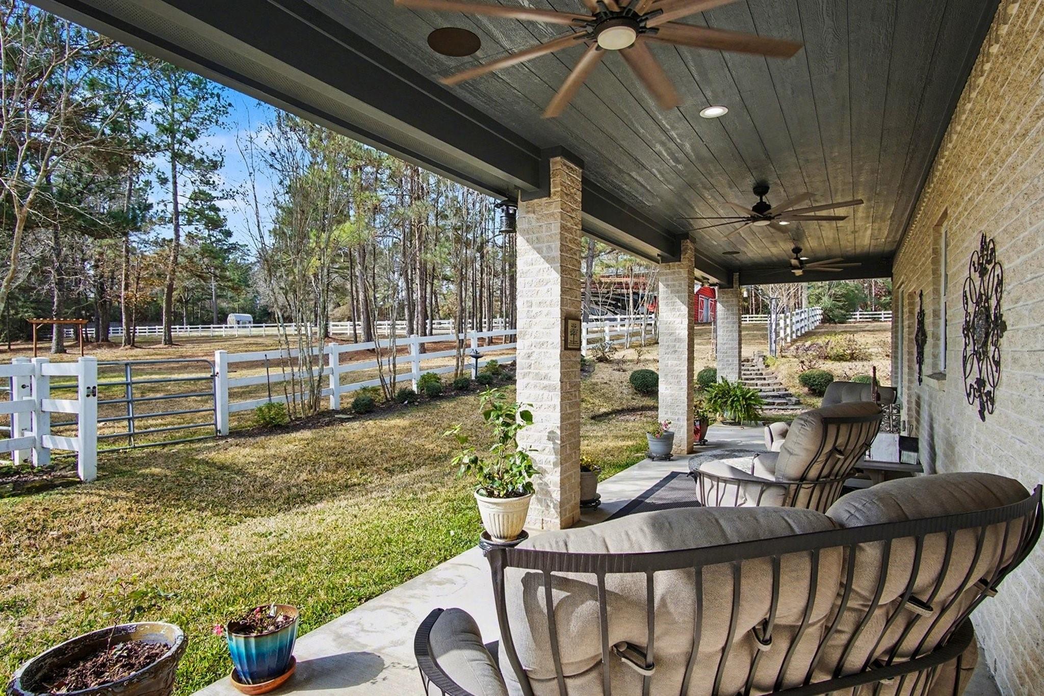 Montgomery, Texas, 77316, United States, 4 Bedrooms Bedrooms, ,7 BathroomsBathrooms,Residential,Active,2041362