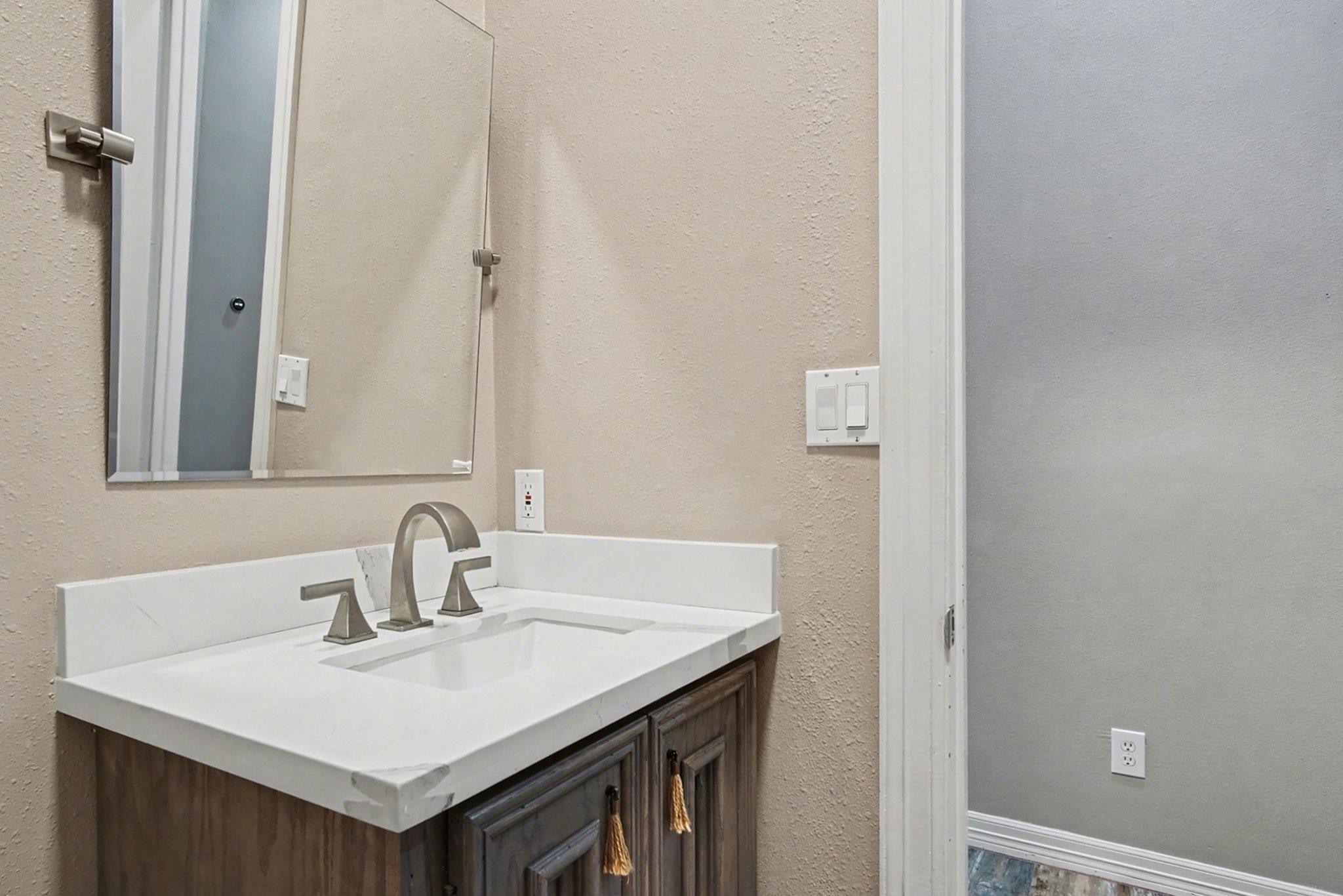 Montgomery, Texas, 77316, United States, 4 Bedrooms Bedrooms, ,7 BathroomsBathrooms,Residential,Active,2041362