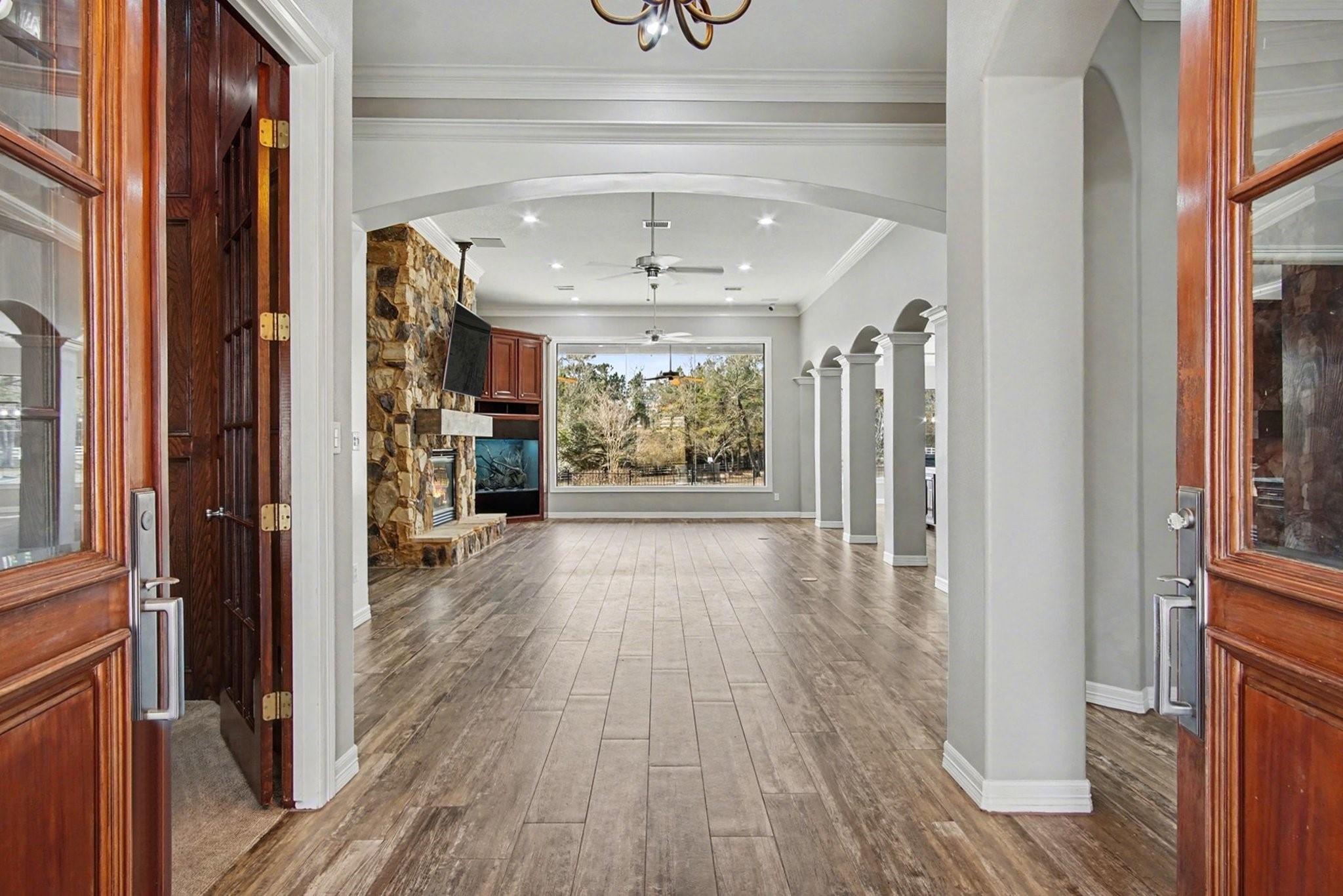 15569 Crown Oaks Drive