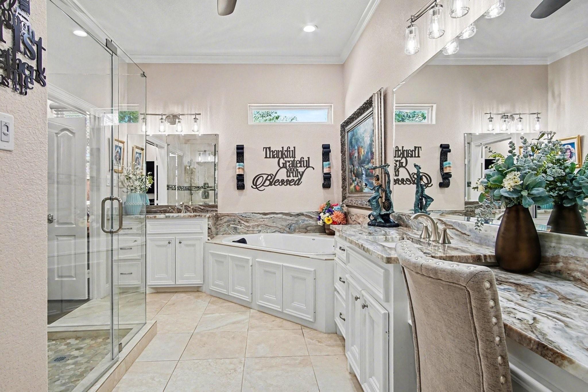 Montgomery, Texas, 77316, United States, 4 Bedrooms Bedrooms, ,7 BathroomsBathrooms,Residential,Active,2041362