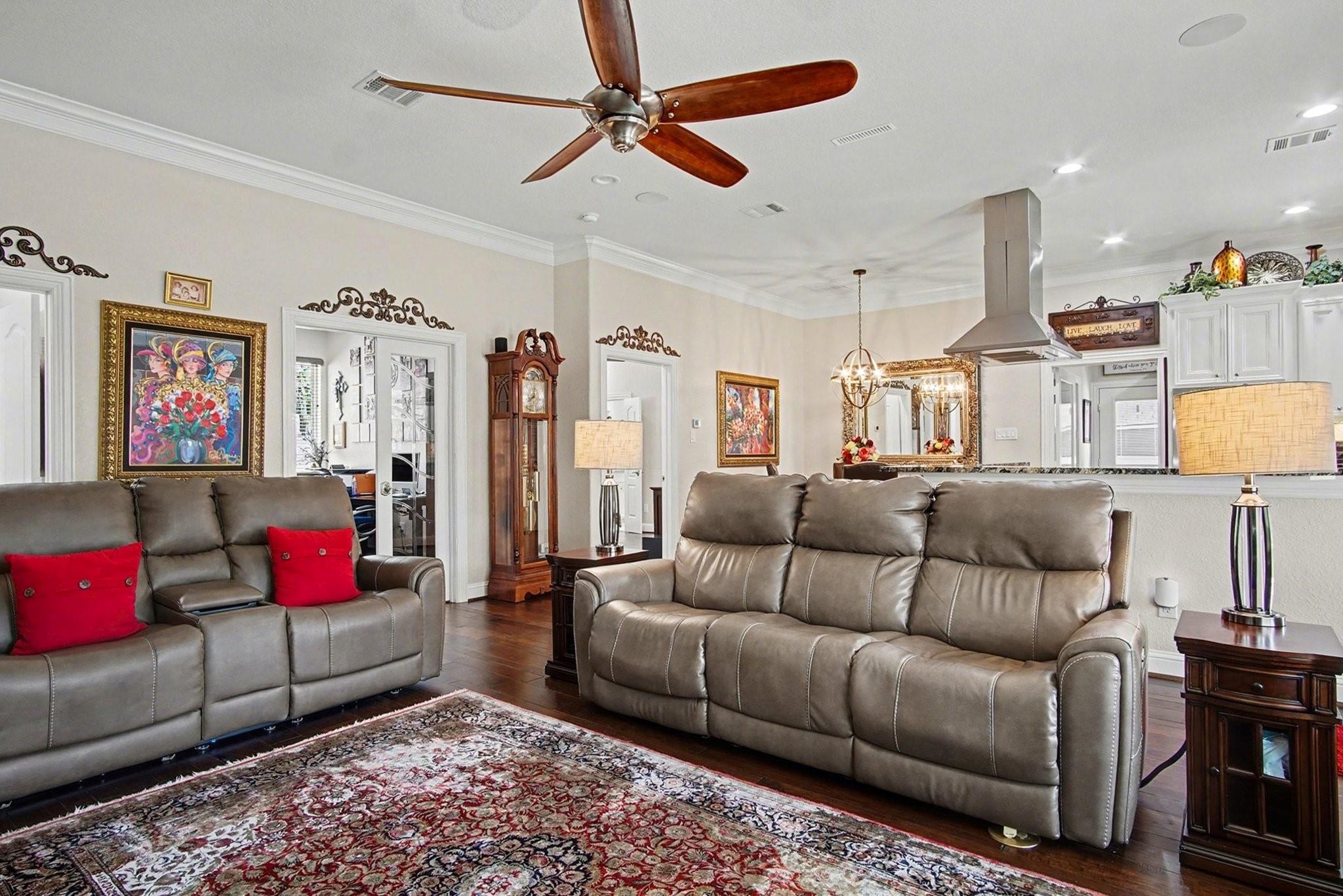Montgomery, Texas, 77316, United States, 4 Bedrooms Bedrooms, ,7 BathroomsBathrooms,Residential,Active,2041362