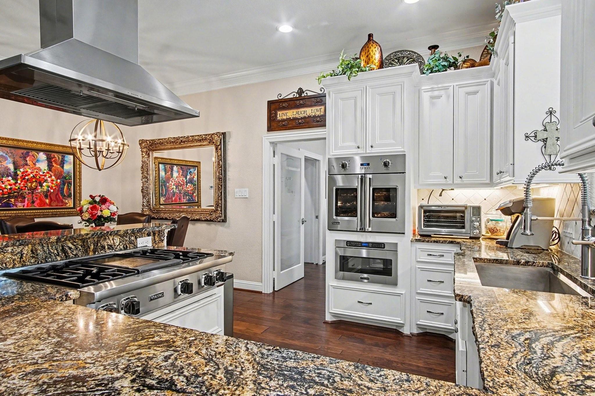 Montgomery, Texas, 77316, United States, 4 Bedrooms Bedrooms, ,7 BathroomsBathrooms,Residential,Active,2041362