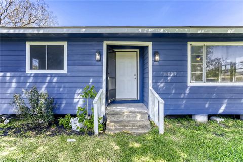 Photo of 4843 Bricker Street, Houston, TX 77033 (MLS # 55398615)
