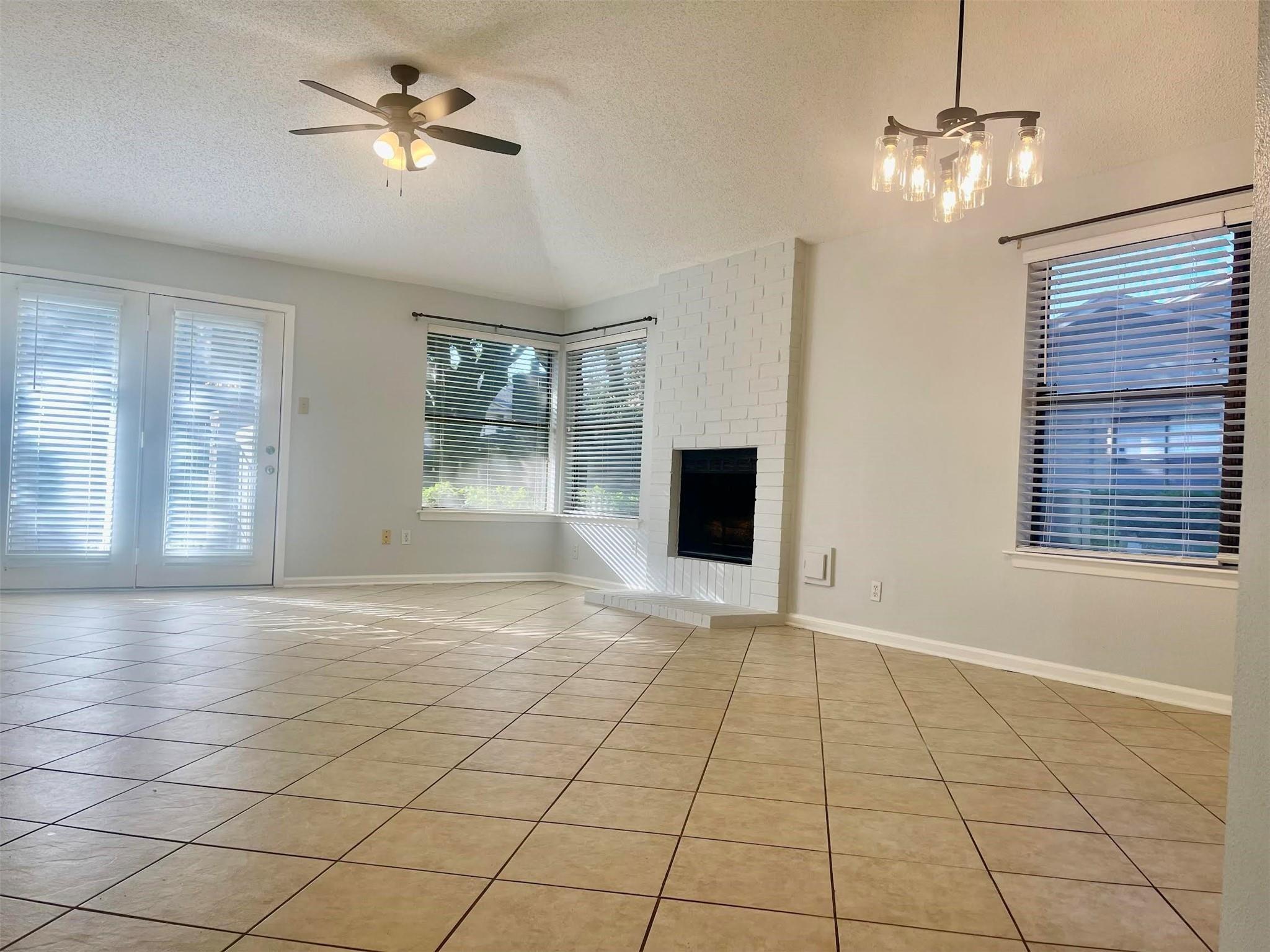 2711 Grants Lake Boulevard 104