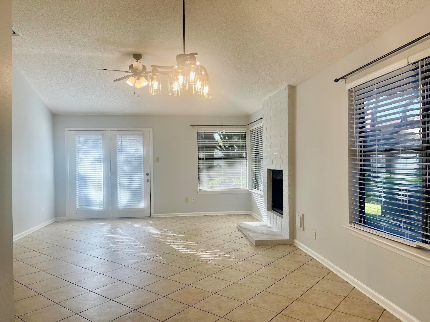 2711 Grants Lake Boulevard 104