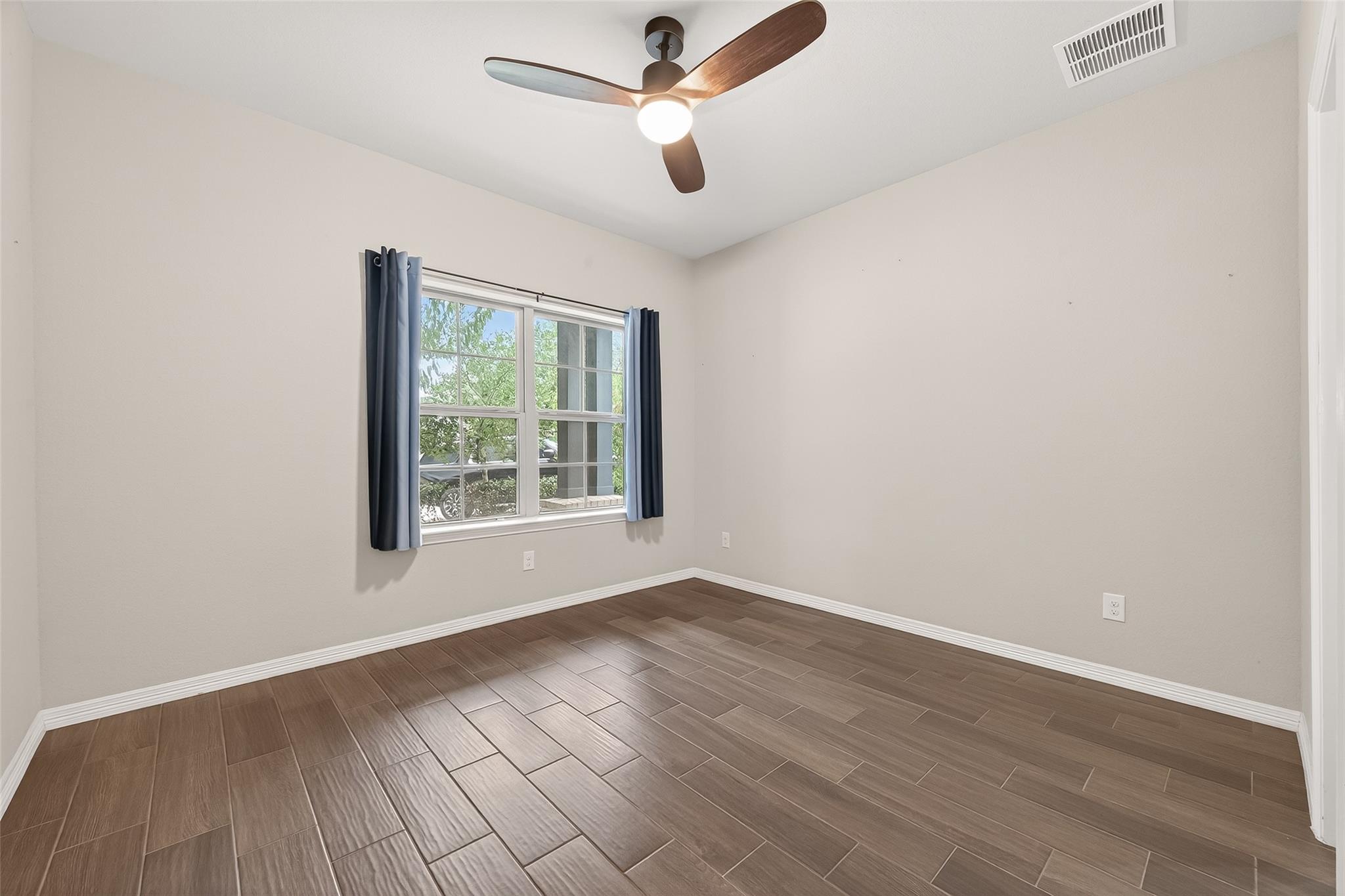 907 Warm Summer Drive