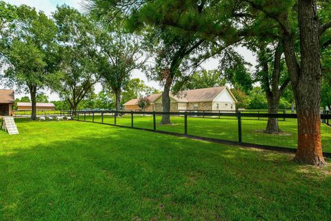 Tiny photo for 22035 Buescher Road, Tomball, TX 77377 (MLS # 70862044)