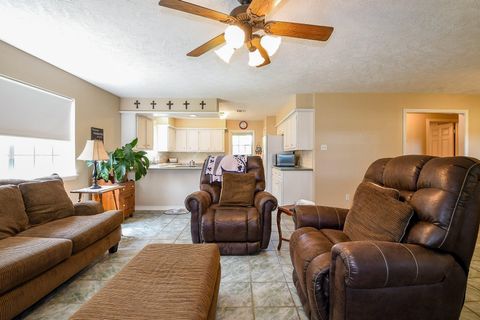 Tiny photo for 22035 Buescher Road, Tomball, TX 77377 (MLS # 70862044)