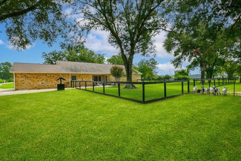 Tiny photo for 22035 Buescher Road, Tomball, TX 77377 (MLS # 70862044)
