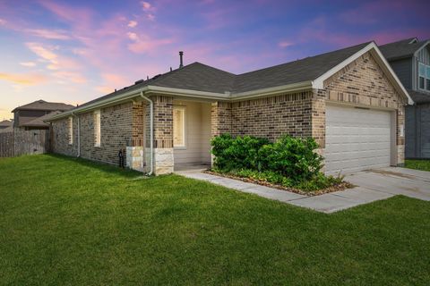 Photo of 5203 Mossdale Bluff Lane, Spring, TX 77373 (MLS # 59654243)