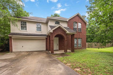 Photo of 14113 Broken Arrow Drive, Willis, TX 77378 (MLS # 55236027)