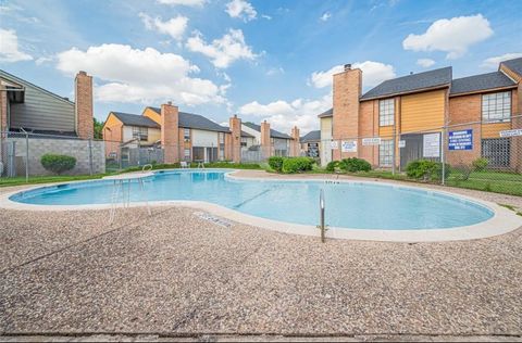 Photo of 9090 S Braeswood Boulevard #47, Houston, TX 77074 (MLS # 10230358)