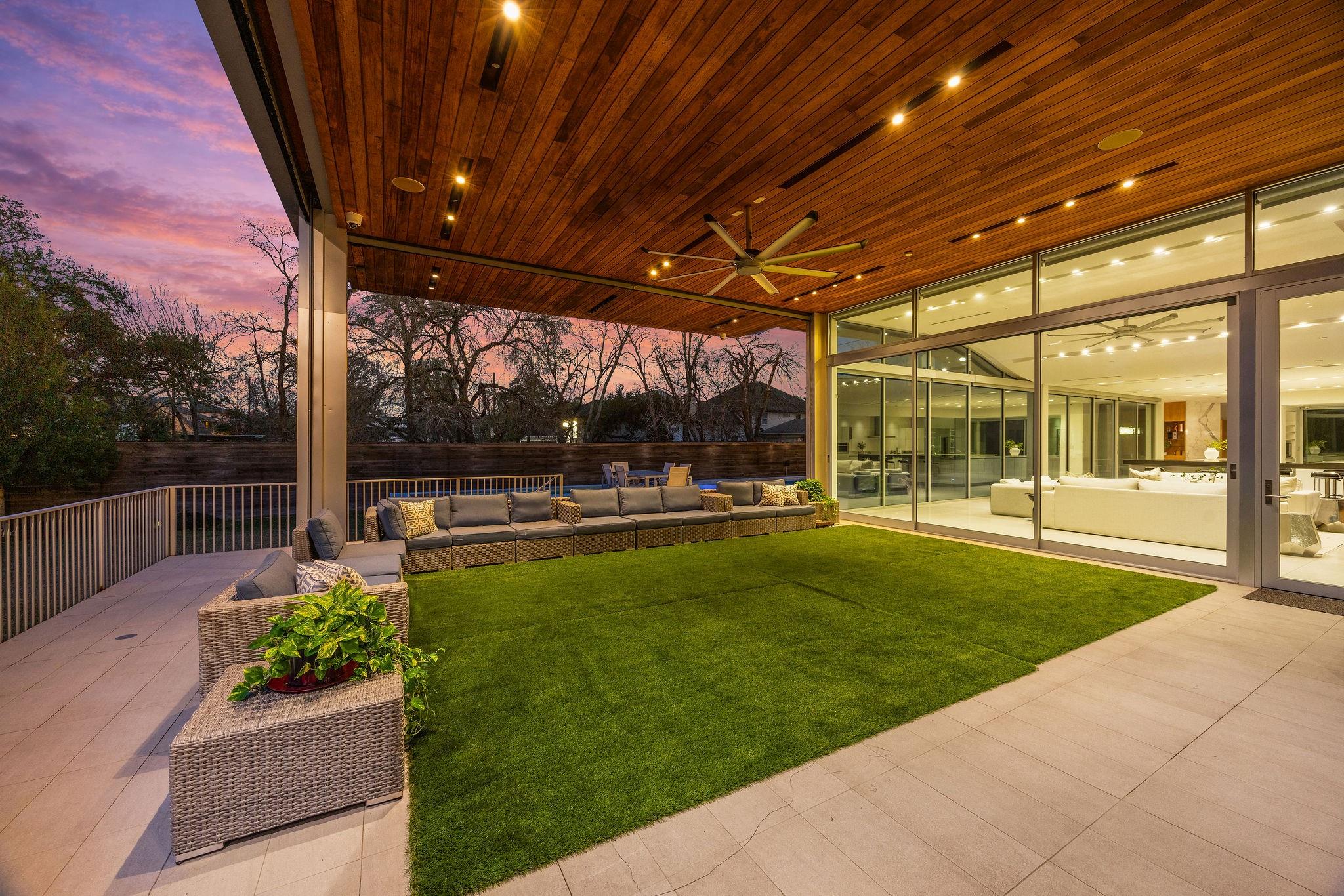 4616 Oleander Street