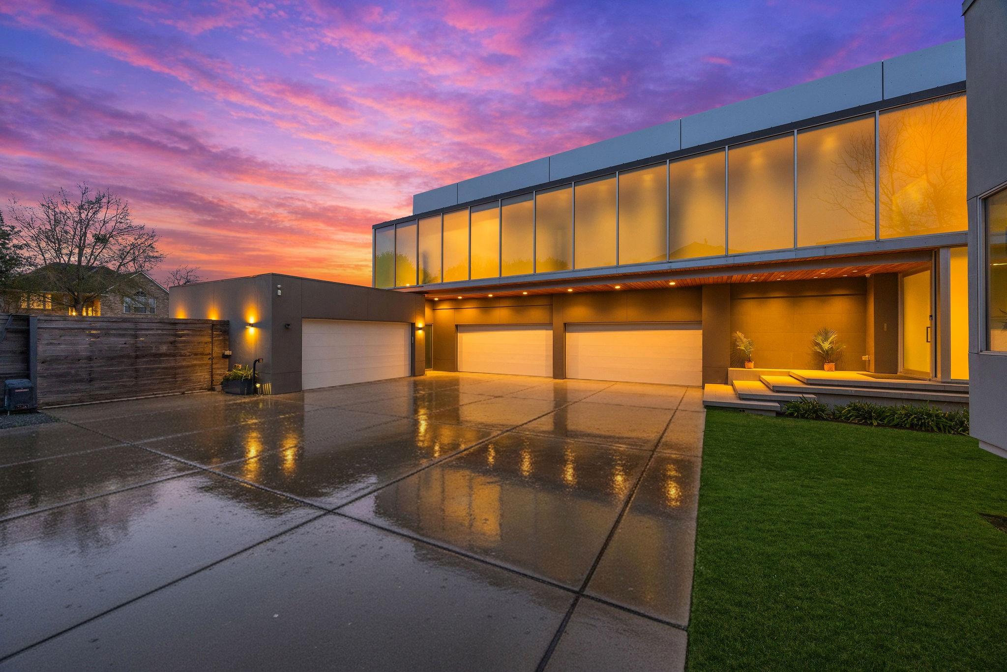 4616 Oleander Street