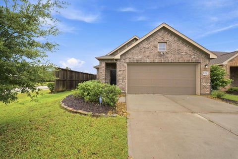 Homes For Rent - 19114 Sangro Drive<br/> Montgomery County, New Caney, TX 77357