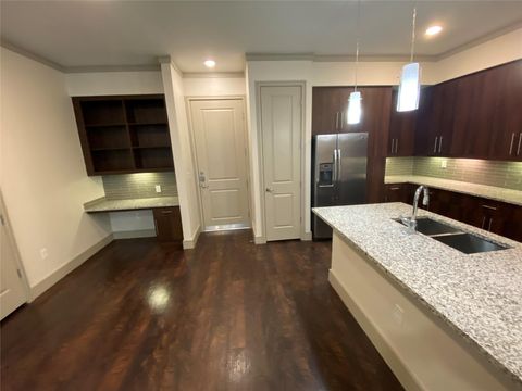Photo of 1800 St Joseph Parkway #213, Houston, TX 77003 (MLS # 69228695)