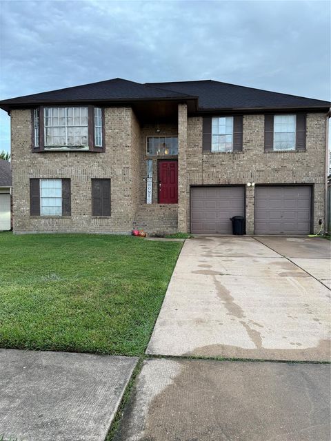 Photo of 110 Almond Drive, Lake Jackson, TX 77566 (MLS # 88601864)