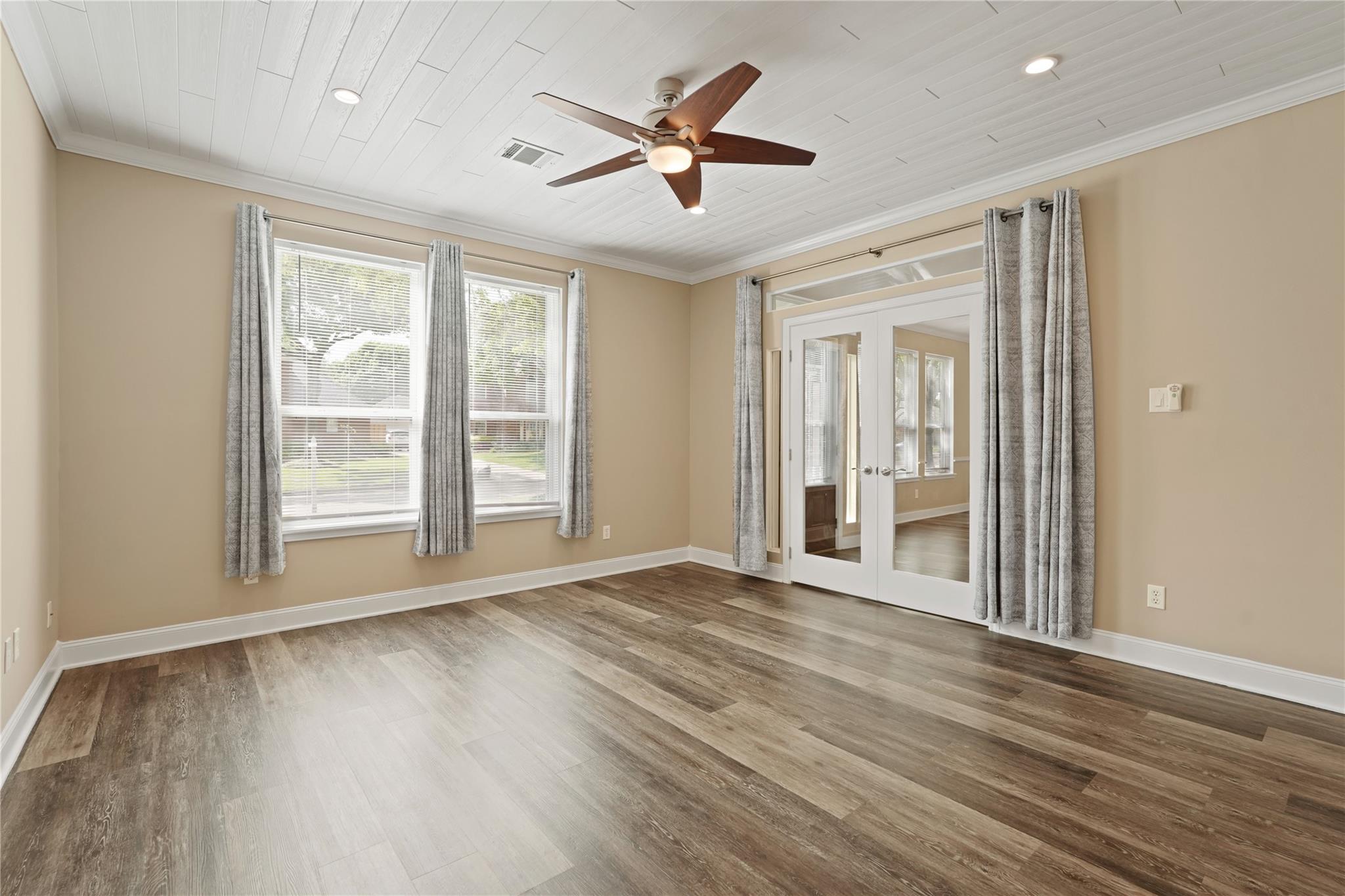 1811 Laguna Meadows Ln