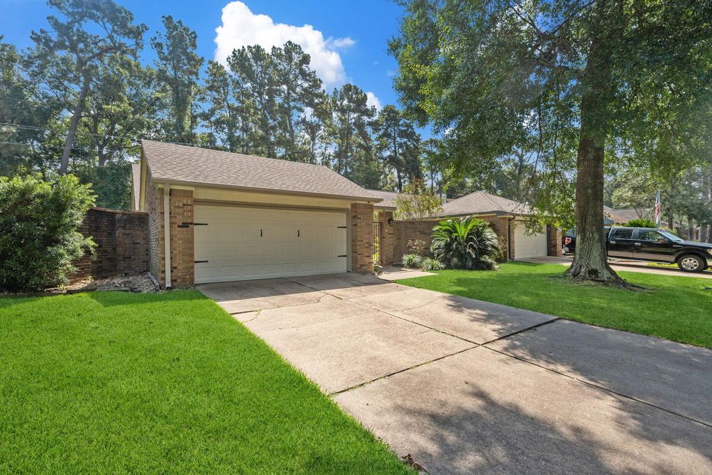Photo of 3330 Beech Point Drive, Houston, TX 77345 (MLS # 83088842)