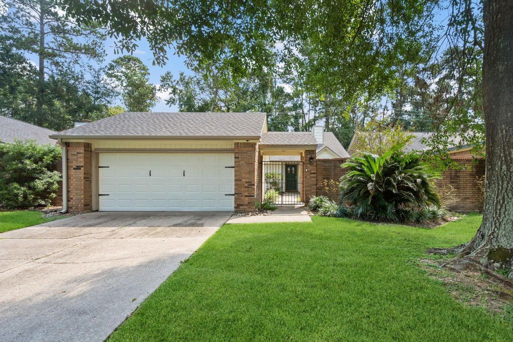 Photo of 3330 Beech Point Drive, Houston, TX 77345 (MLS # 83088842)