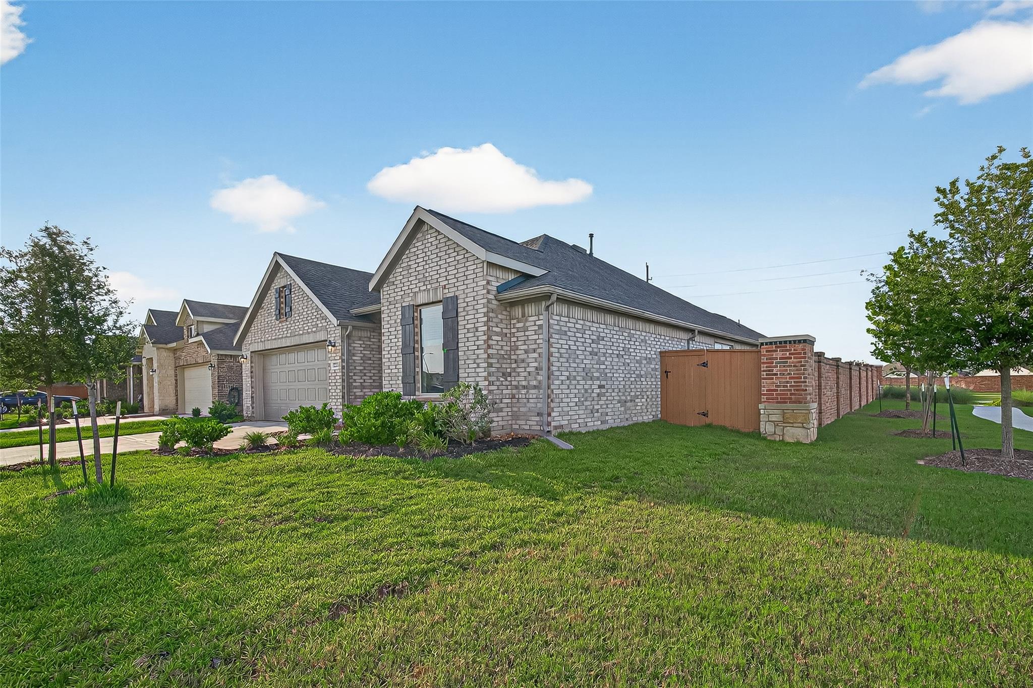 27222 Woodridge Glen Drive
